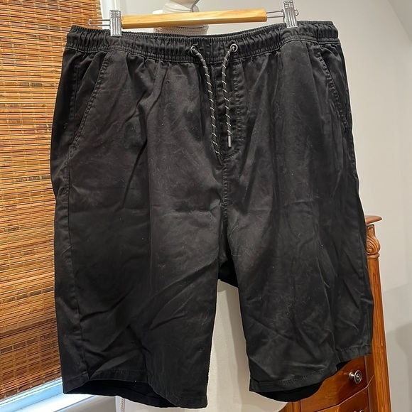 Pants - BLACK SHORTS